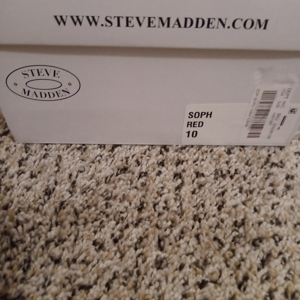 Shoes - Picture 2 of 5